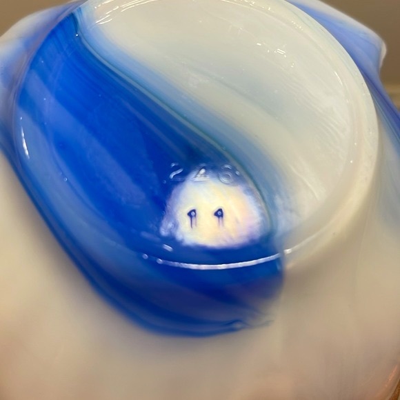 Akro Agate Slag Shell Trinket Dishes Vintage Pair of 2 Pristine Condition NWOT - Picture 9 of 11